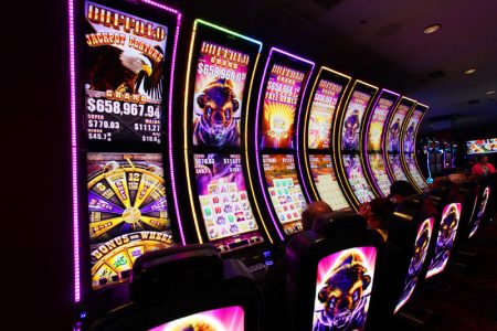 Online casino roulette slot machine